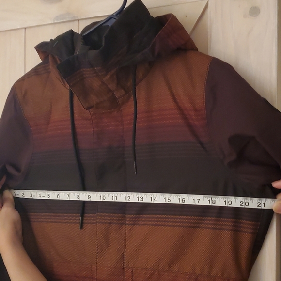 Volcom Jacket - Picture 7 of 9